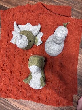 Set of 3 Plush Felt Dinosaur Wall Heads - Olive Green & Heather Gray